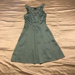NWOT *WAREHOUSE* low cut sleeveless dress